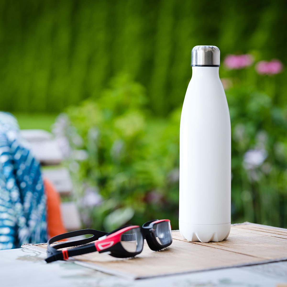 R08433.06.A - Butelka termiczna Inuvik 700 ml, biały 